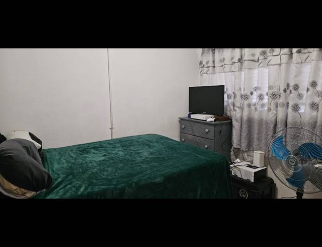 3 BEDROOM FREESTANDING FOR SALE IN OOS EINDE